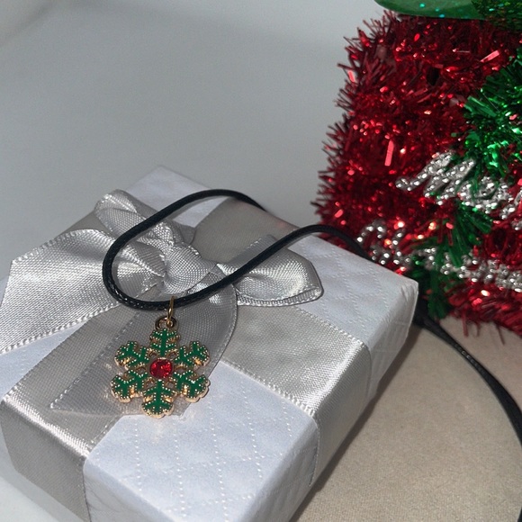 Christmas Necklace - Picture 3 of 4